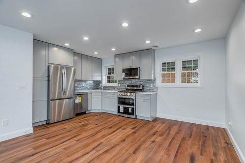 apt2-79 Towers St, JC, West Bergen, NJ, 07305 | Card Image