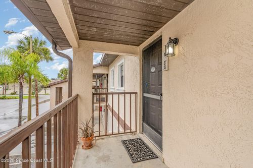 1033 Regency Dr, Melbourne, FL, 32935-8976 | Card Image