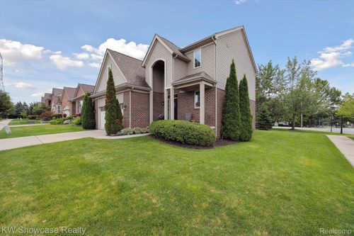 2163 Palmetto, Commerce Twp, MI, 48382-2087 | Card Image