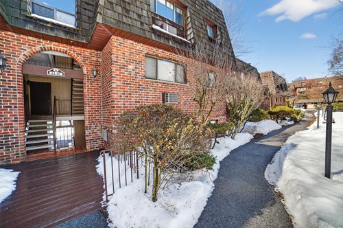 3-6 Briarcliff Dr S, Ossining, NY, 10562-2341 | Card Image