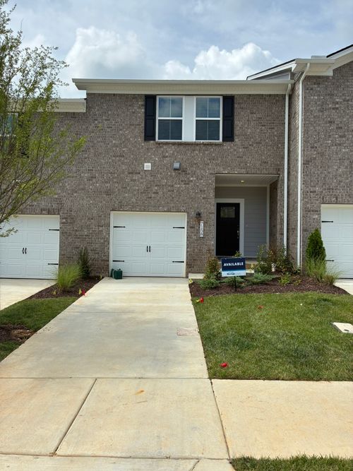 7158 Cedarcrest Ln, Fairview, TN, 37062-2062 | Card Image