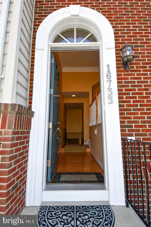 Residential in WOODBRIDGE 3
