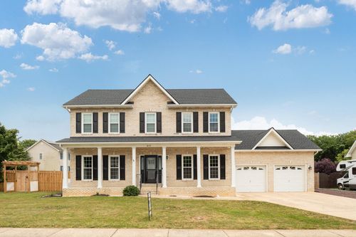 677 Dellinger Dr, STRASBURG, VA, 22657-3775 | Card Image