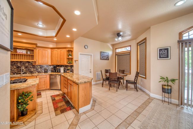 6752 Eagle Wing Cir, House other with 6 bedrooms, 5 bathrooms and 3 parking in Sparks NV | Image 13