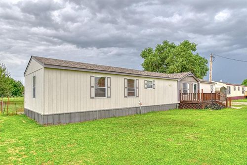 200 Chickasha Avenue, Amber, OK, 73004 | Card Image