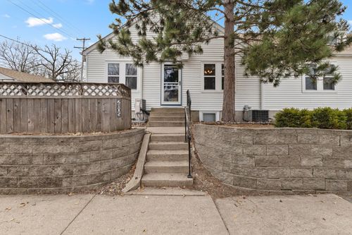 4901 28th Ave S, Minneapolis, MN, 55417-1322 | Card Image