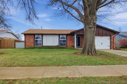 4908 Greenan Dr, Sand Springs, OK, 74063-2064 | Card Image