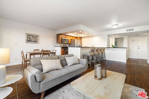 apt-3108-2700 Cahuenga Blvd E, LOS ANGELES, CA, 90068-2103 | Card Image
