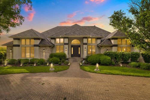 101 Windmill Rd, Orland Park, IL, 60467-7340 | Card Image