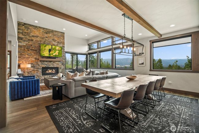 Picture you and your favorite people around the table enjoying a delicious meal and lively conversation | Image 5