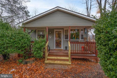 77 Cole Landing Rd, BLACKWOOD, NJ, 08012-3161 | Card Image