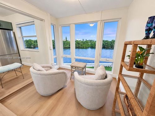 302-7 Colonial Club Dr, Boynton Beach, FL, 33435-8346 | Card Image