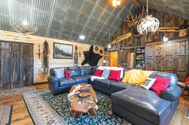 966 Forest Service Road, House other with 2 bedrooms, 3 bathrooms and null parking in Darby MT | Image 25