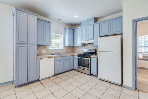 b-5503 Duval St, Austin, TX, 78751-1324 | Card Image
