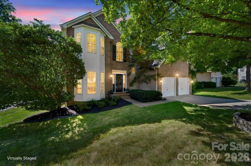 5314 Bentgrass Run Dr, Charlotte, NC, 28269-6131 | Card Image