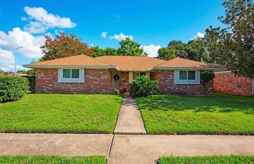 1102 E Rutgers Ln, Deer Park, TX, 77536-6536 | Card Image