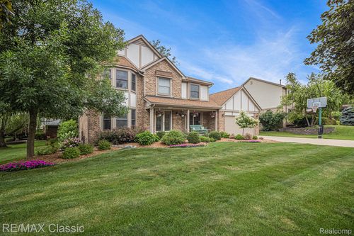 24919 Portsmouth Ave, Novi, MI, 48374-3139 | Card Image