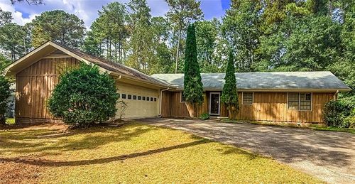 2223 Rolling Acres Dr Sw, Conyers, GA, 30094-6137 | Card Image