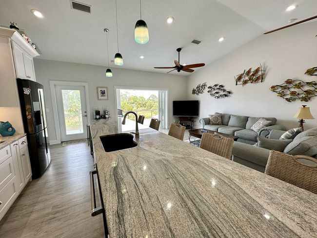 16441 Sw 120 Th Pl, House other with 2 bedrooms, 2 bathrooms and null parking in CEDAR KEY FL | Image 8