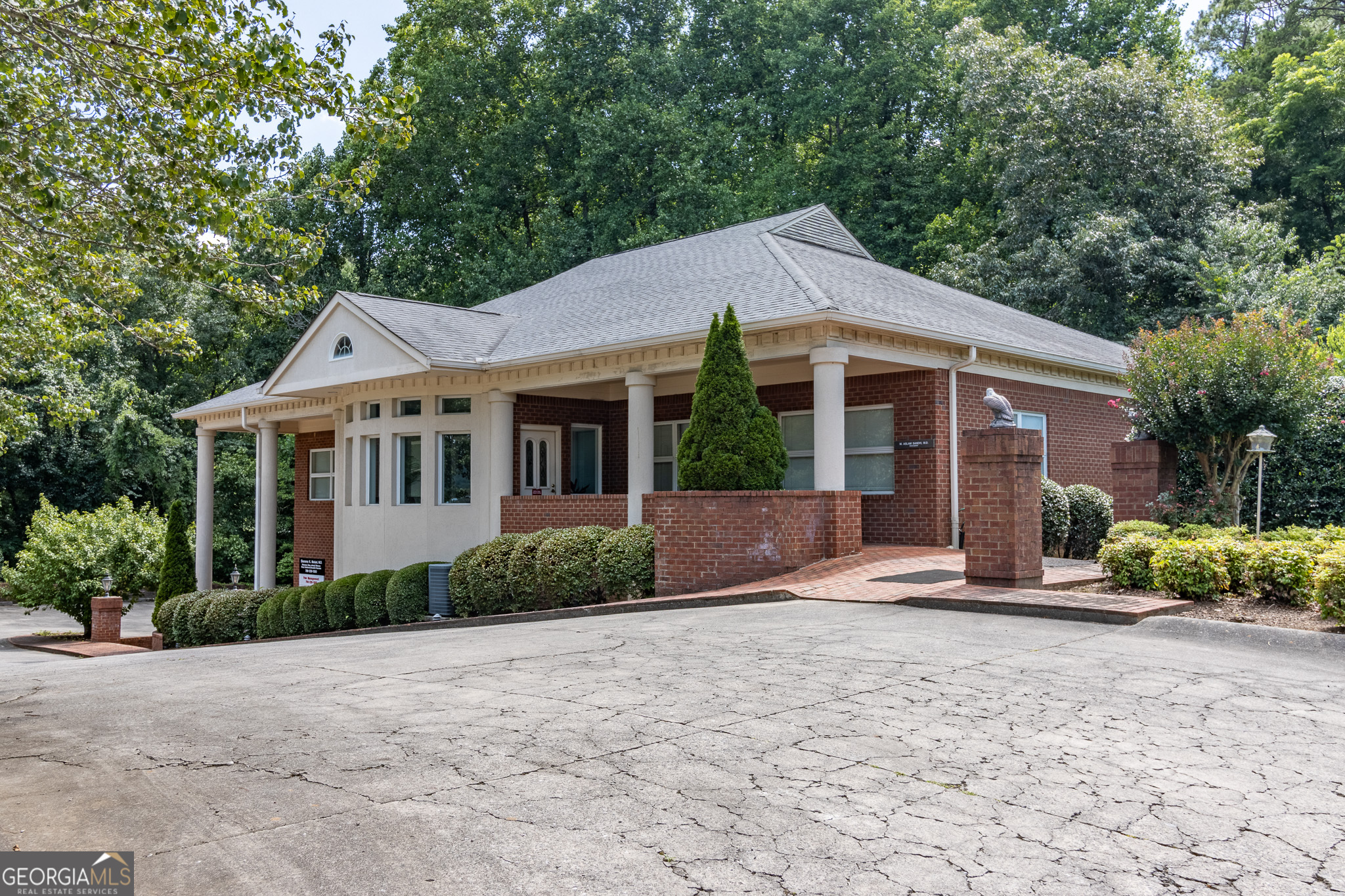 Commercial Sale in Dalton