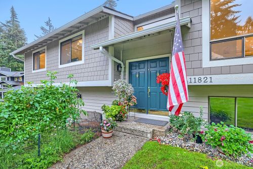 11821 Ne 102nd Pl, Kirkland, WA, 98033-5170 | Card Image