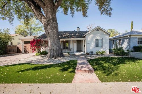 5753 Mammoth Ave, Sherman Oaks, CA, 91401-5809 | Card Image