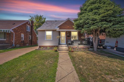 4061 Calhoun St, Dearborn, MI, 48126-3617 | Card Image