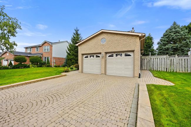36 Laverock St, House other with 4 bedrooms, 3 bathrooms and 4 parking in Tottenham ON | Image 4