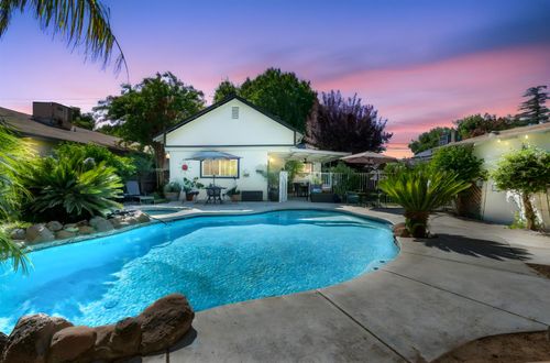 171 Warrington Avenue, Oakdale, CA, 95361 | Card Image