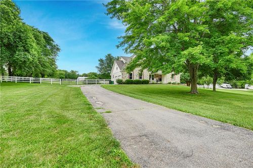 9051 W 194th Ter, Bucyrus, KS, 66013-9666 | Card Image