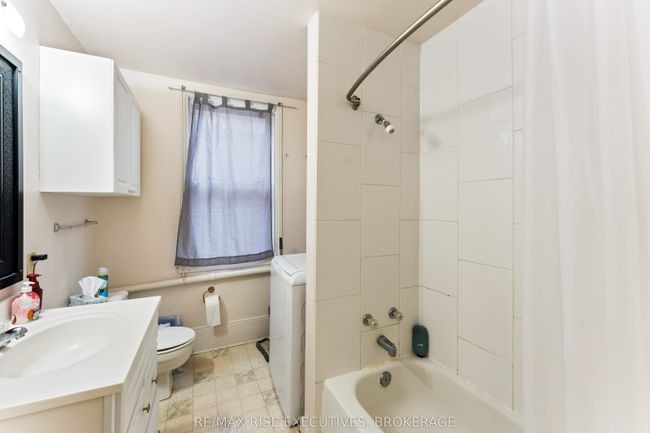 247 Queen St, Home with 5 bedrooms, 2 bathrooms and null parking in Kingston ON | Image 21