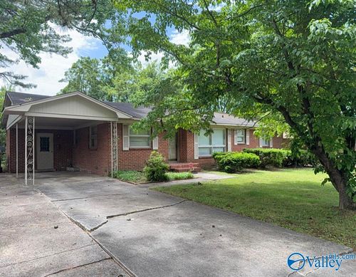 215 Wingate Avenue, Huntsville, AL, 35802 | Card Image