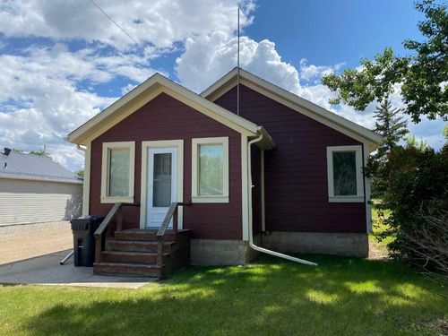 304 3 Avenue, Warner, AB, T0K2L0 | Card Image