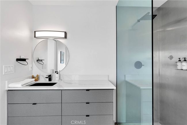 Primary Bathroom | Image 28