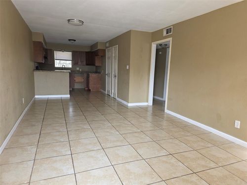 c-1502 Oleander Drive, La Marque, TX, 77568 | Card Image