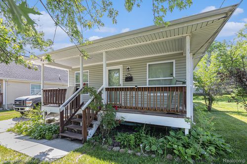 354 Ferry Ave, Pontiac, MI, 48341-3219 | Card Image