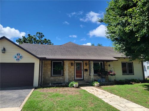 407 W Walnut St, Sedan, KS, 67361-1039 | Card Image