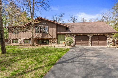 321 Crossbow Drive, PLOVER, WI, 54467 | Card Image