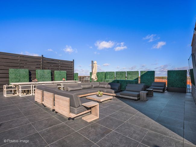 206 - 11 W Prospect Ave, Condo with 1 bedrooms, 1 bathrooms and 1 parking in Mount Prospect IL | Image 17