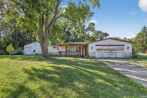 301 E Summitville St, Summitville, IN, 46070-9759 | Card Image