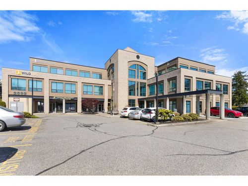 201-2692 Clearbrook Rd, Abbotsford, BC, V2T2Y8 | Card Image
