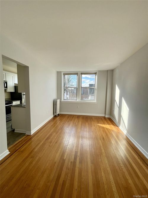 4-40 Fairview Road, Eastchester, NY, 10707 | Card Image