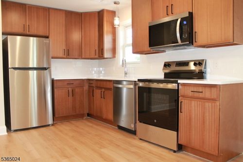 apt-a-14 Burnham Rd, Morris Plains, NJ, 07950-1750 | Card Image