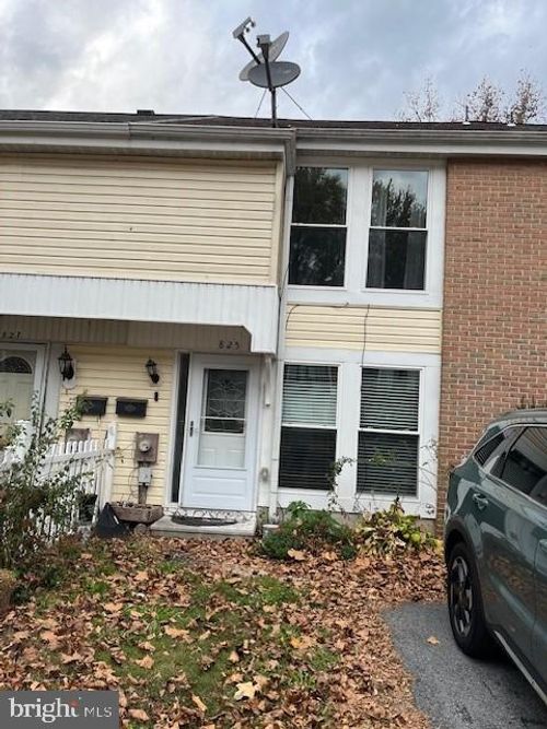 825 Summit Chase Dr, READING, PA, 19611-1531 | Card Image