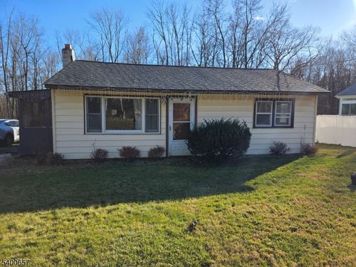 158 Upper North Shore Rd, Branchville, NJ, 07826-4124 | Card Image