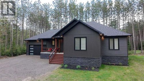 25350 Highway 62, L'amable, ON, K0L2L0 | Card Image