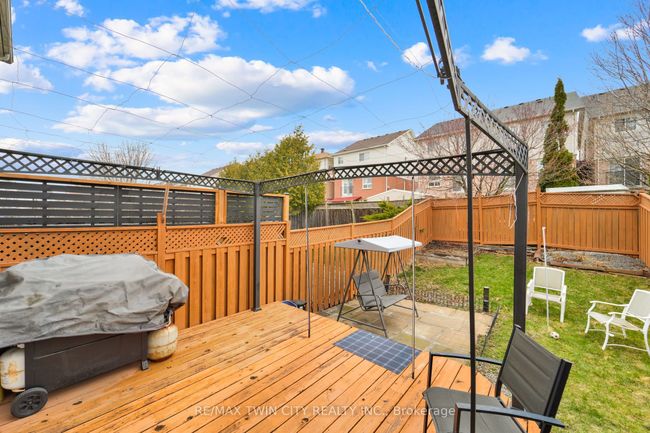 132 Kirkland Pl, House attached with 3 bedrooms, 3 bathrooms and 2 parking in Whitby ON | Image 21