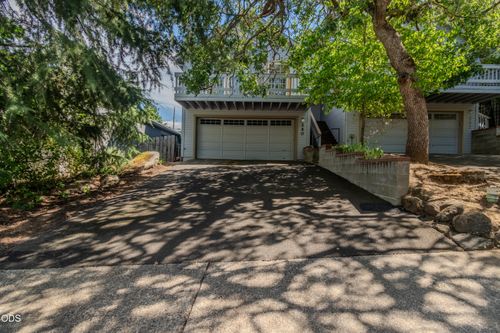 250 Sheridan St, Ashland, OR, 97520-1523 | Card Image