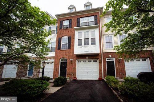42525 Magellan Sq, Brambleton, VA, 20148-5610 | Card Image