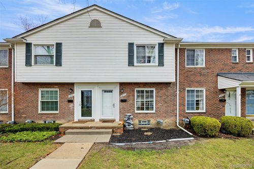 23117 Arthur Ct, Saint Clair Shores, MI, 48080-2706 | Card Image